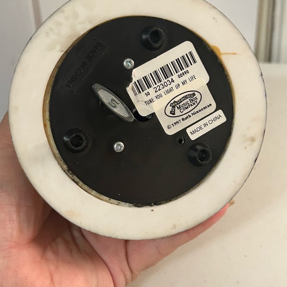 San Francisco Music Box Co 1997 Ruth Ninneman Mother’s Resin Music Box - Picture 14 of 14